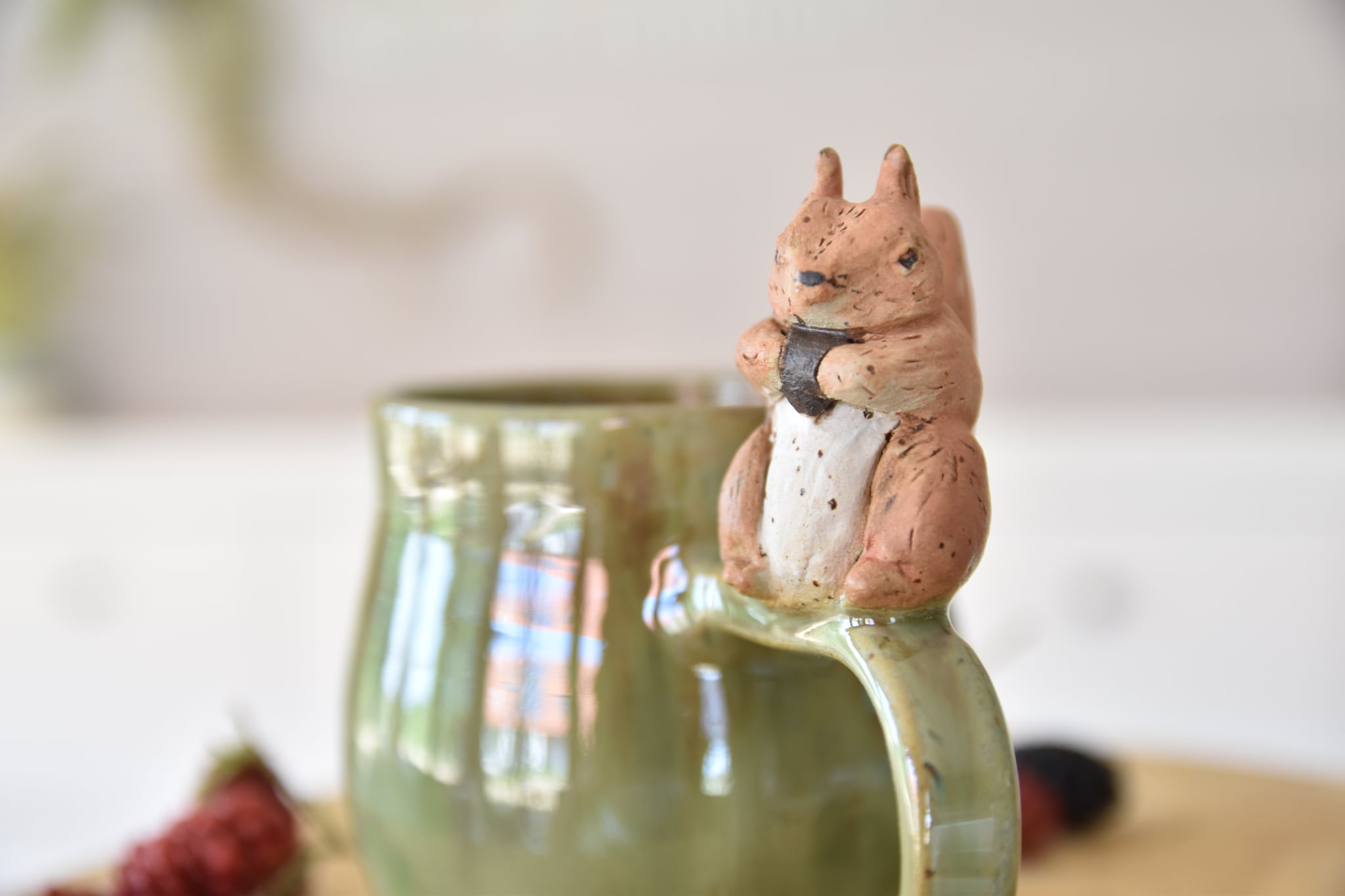 Veverička green mug (cca 4,5dcl)